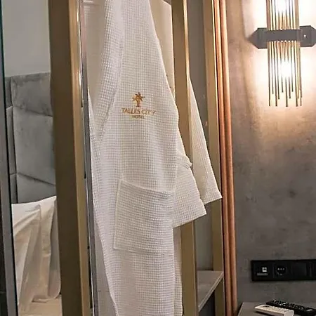 Talles Hotel *