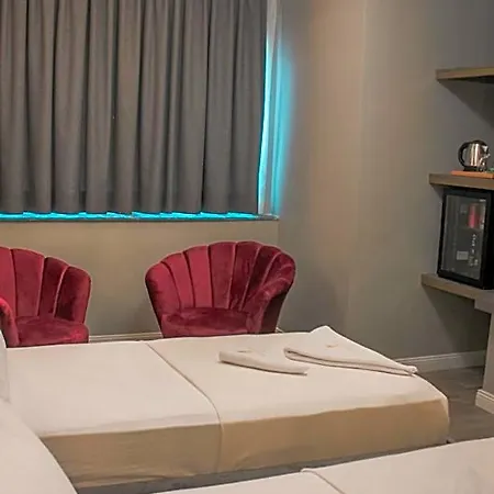 Talles Hotel *